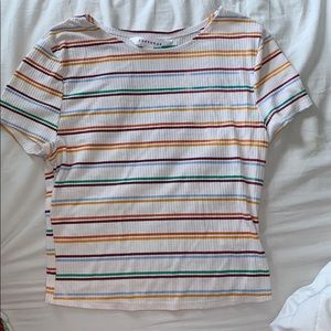 xs rainbow- striped t-shirt.
